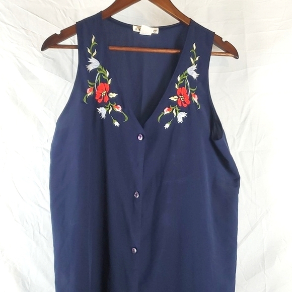 Vintage Josie Floral Embroidered Nightgown - Picture 2 of 5